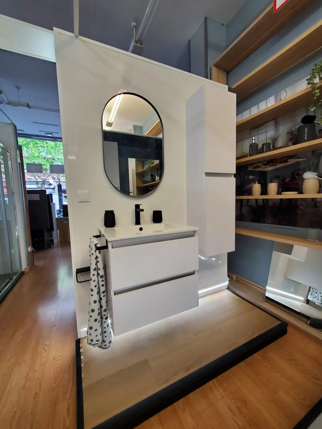 Baño montado en la exposición de Elite Reformas